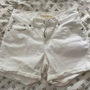 Levi’s white shorts